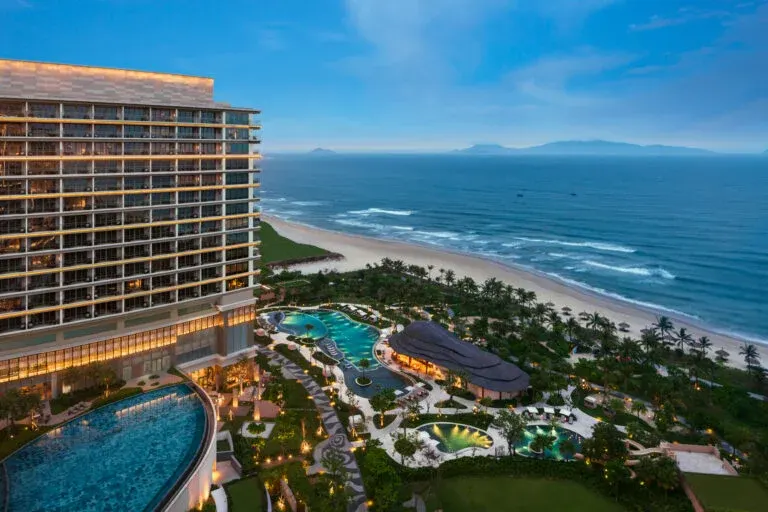 호이안 인피니티 풀 리조트
