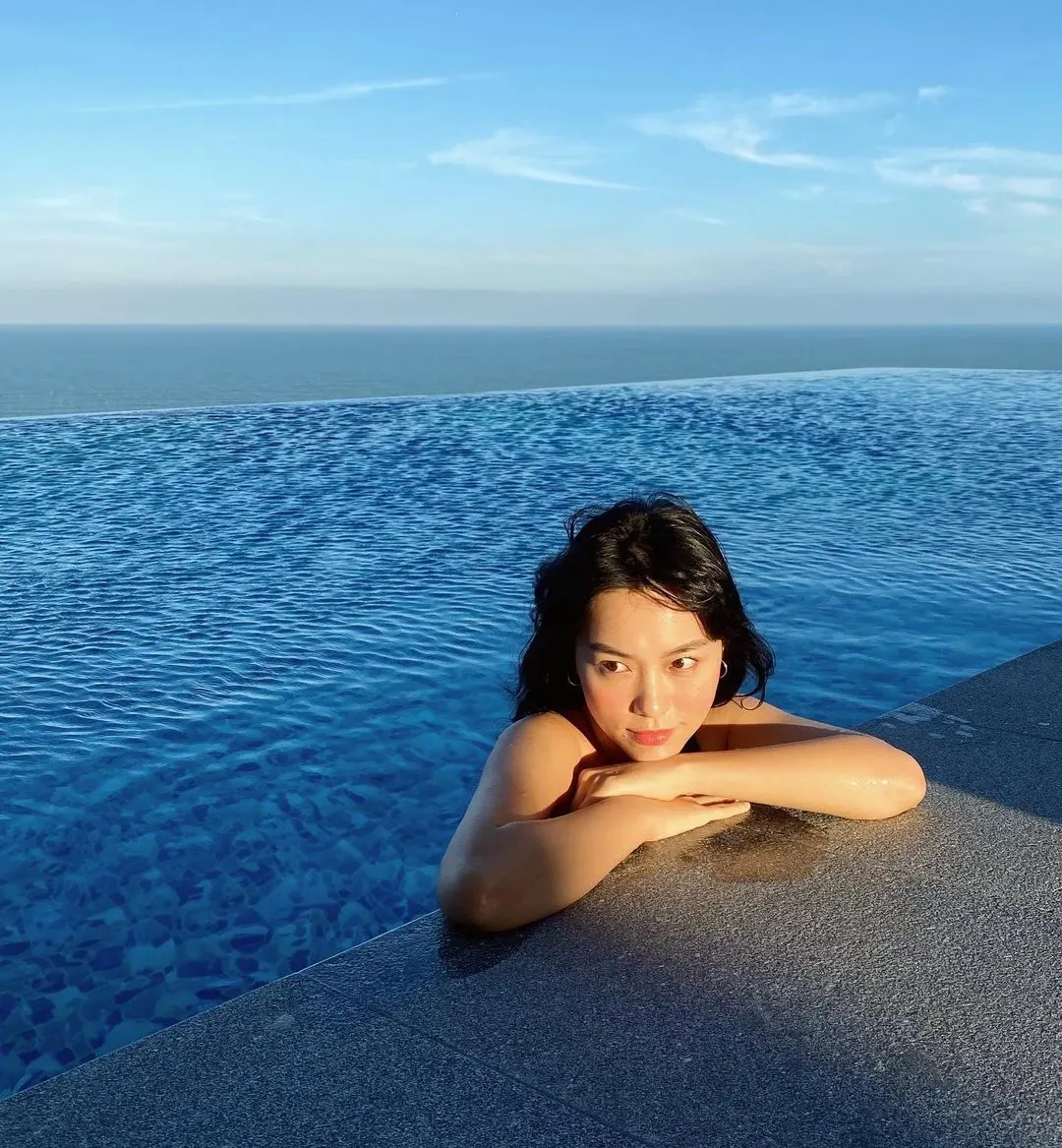 resort with infinity pool in hoi an